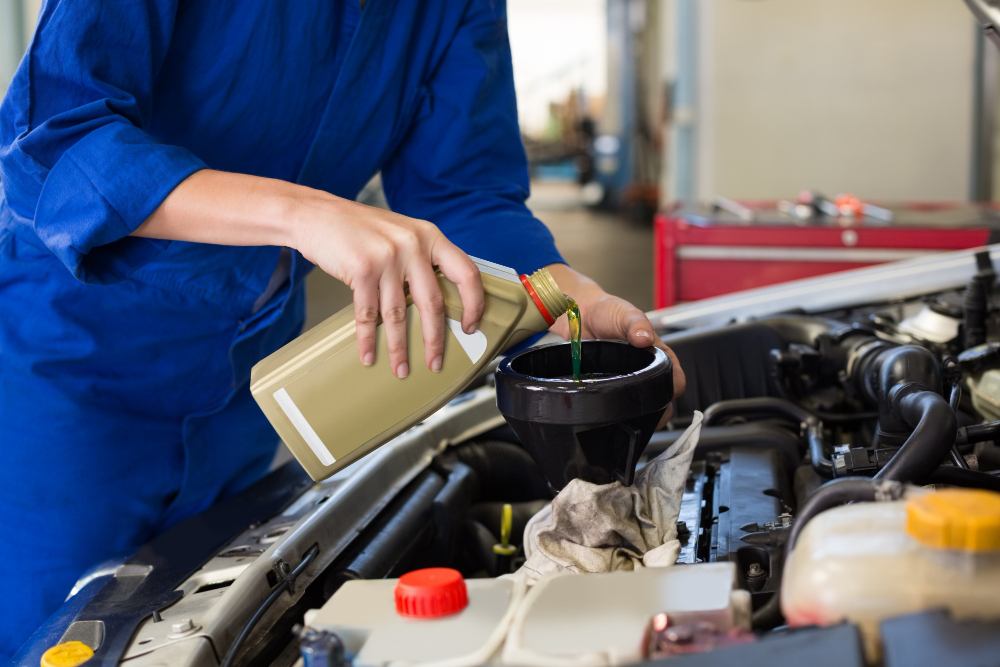4 Advantages of Always Keeping Up with Oil Changes