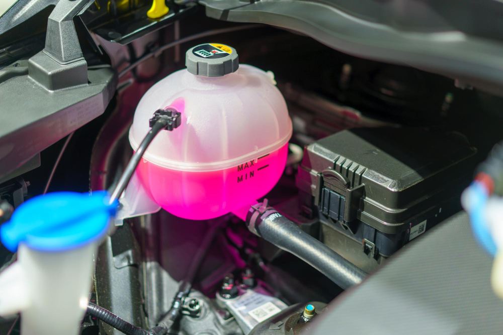 Signs My Import’s Transmission Fluid Needs to Be Changed